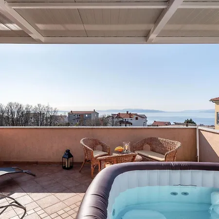 Plush In With Hot Tub And Near The Sea * Fiume