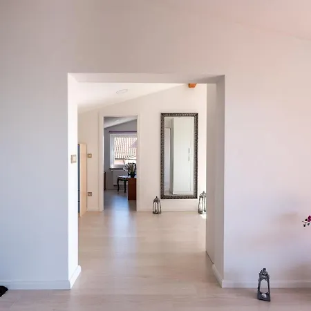 Apartman Plush In With Hot Tub And Near The Sea *