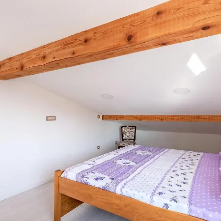 Apartman Plush In With Hot Tub And Near The Sea Fiume